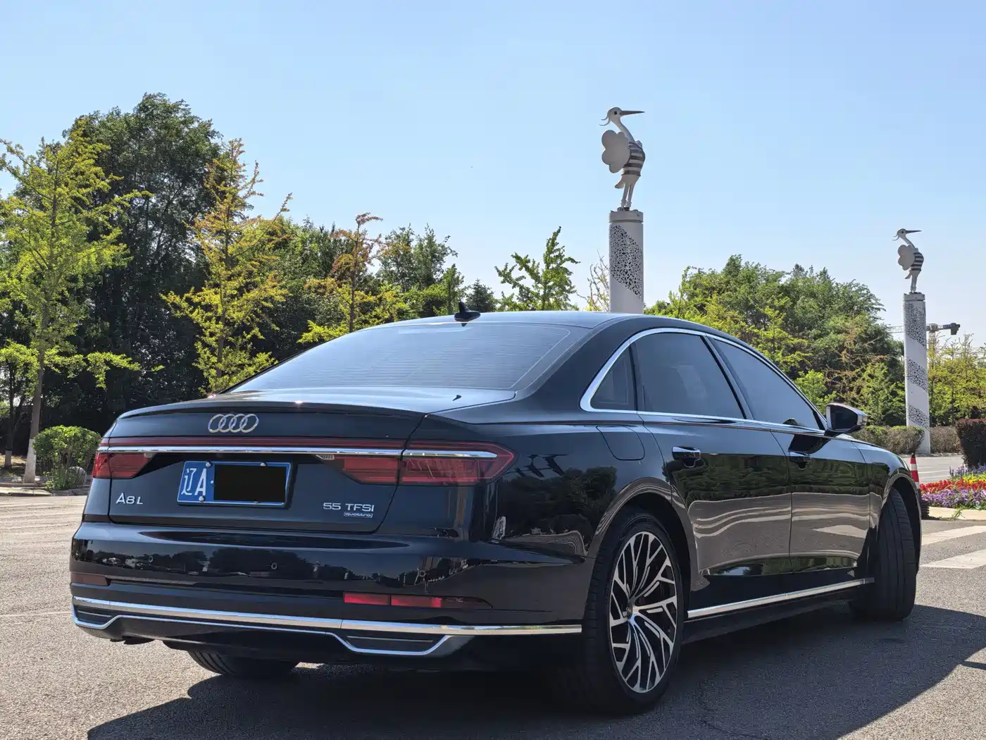 Audi A8 2022 A8L 50 TFSI quattro Comfort Collector's Edition фото 6