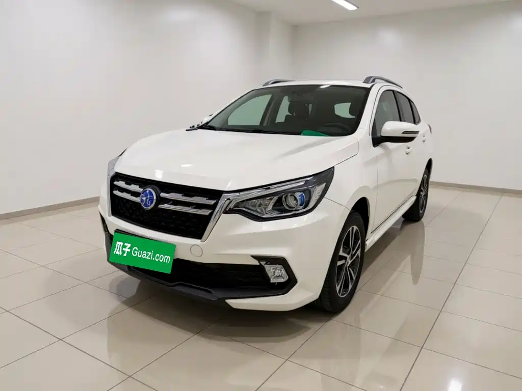 2018 Venucia T70