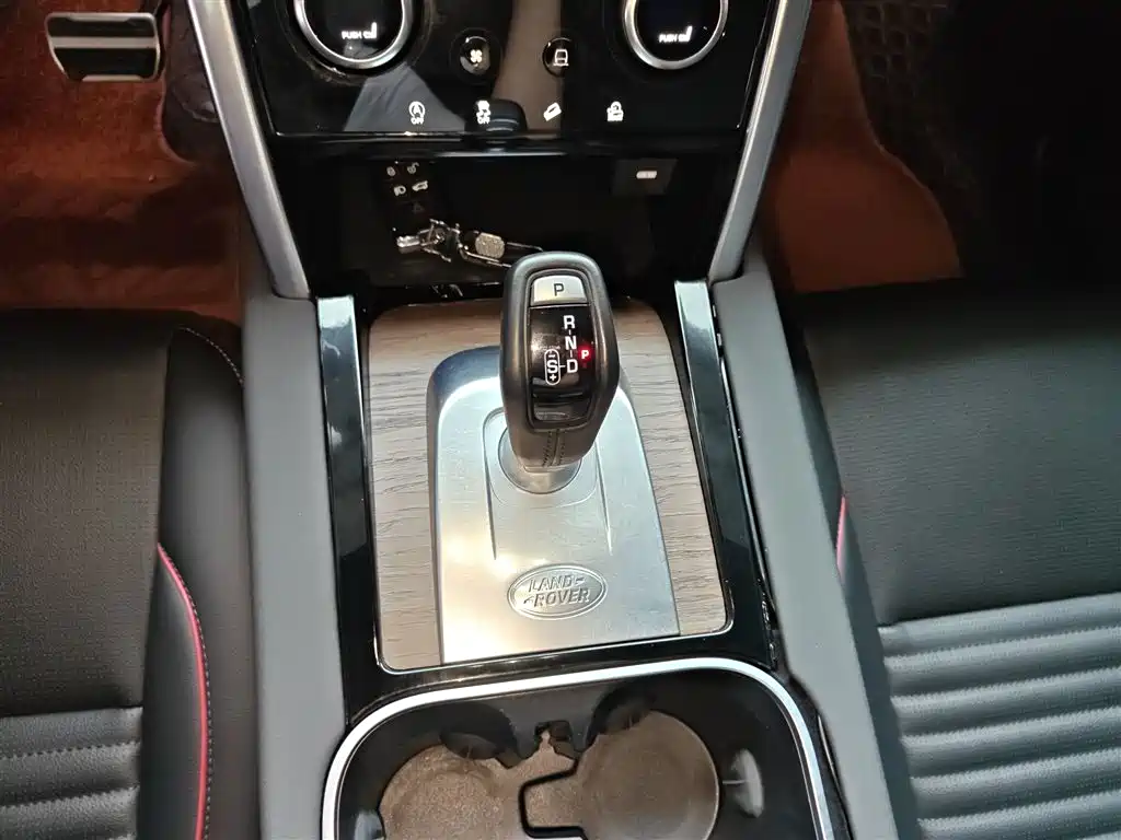 Land Rover Discovery Sport 2022 Model Facelift 249PS R-Dynamic S Performance Edition 5-seater фото 14