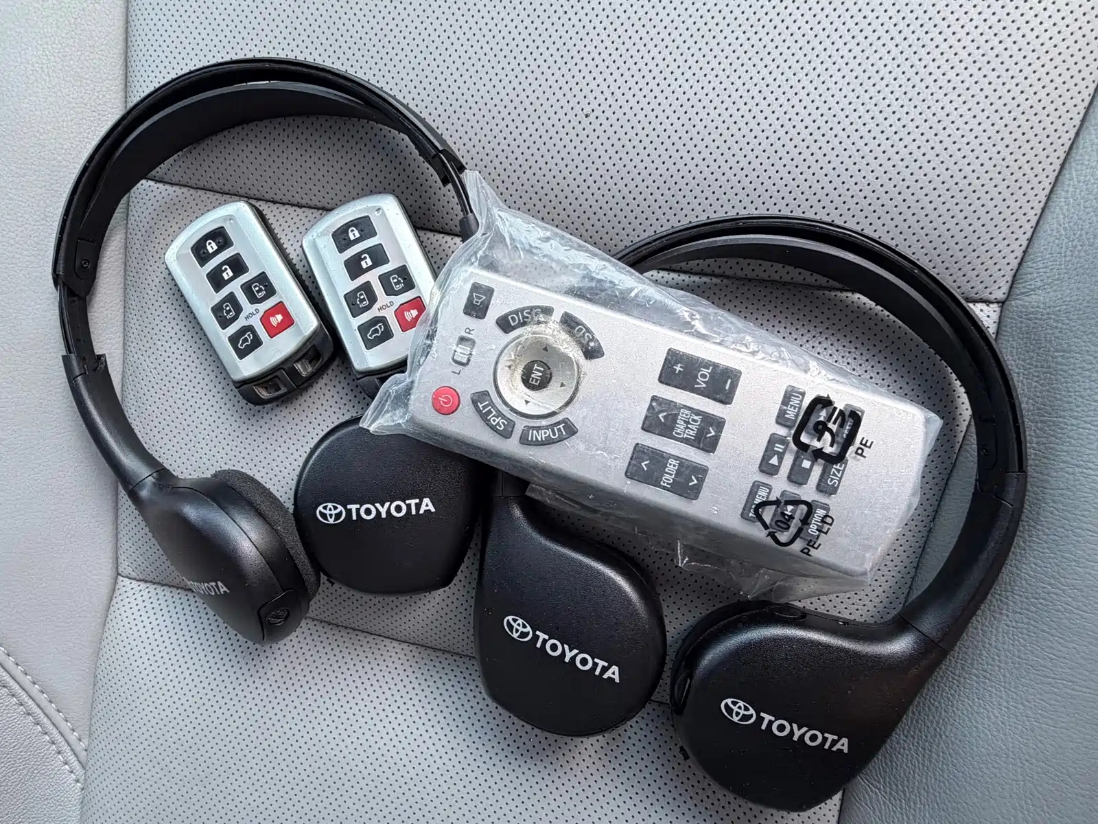 Photo 16 - Toyota Sienna