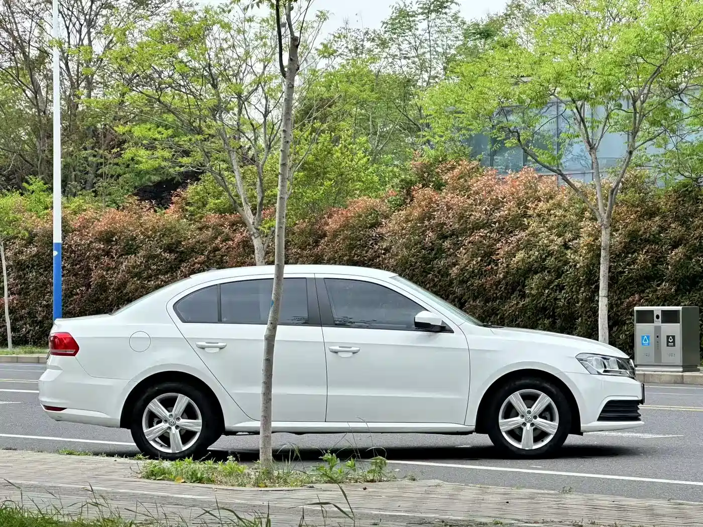 Volkswagen Lavida 2017 1.6L Automatic Trend Edition фото 3