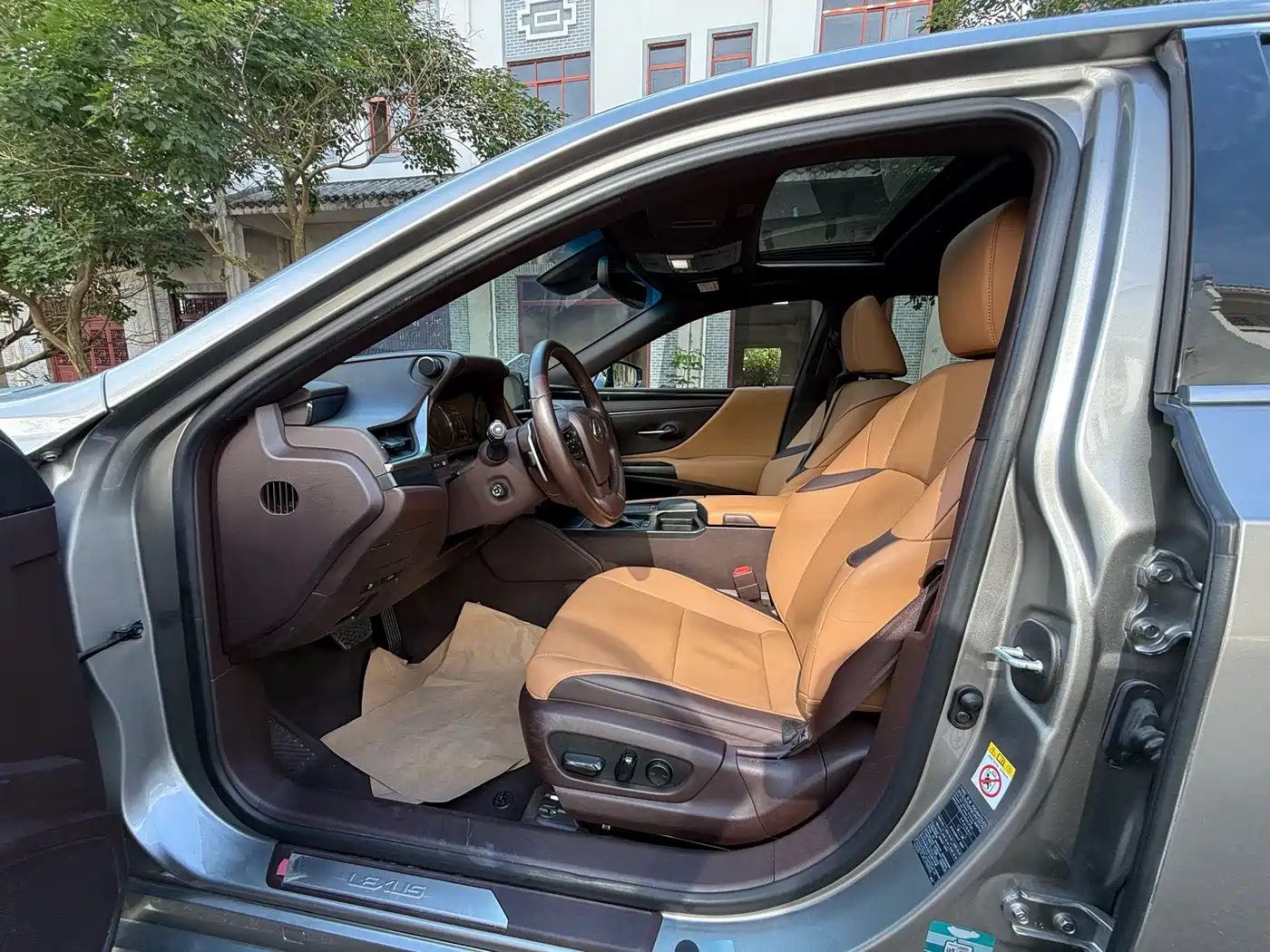 Lexus ES 2018 200 Excellence Edition China V фото 4