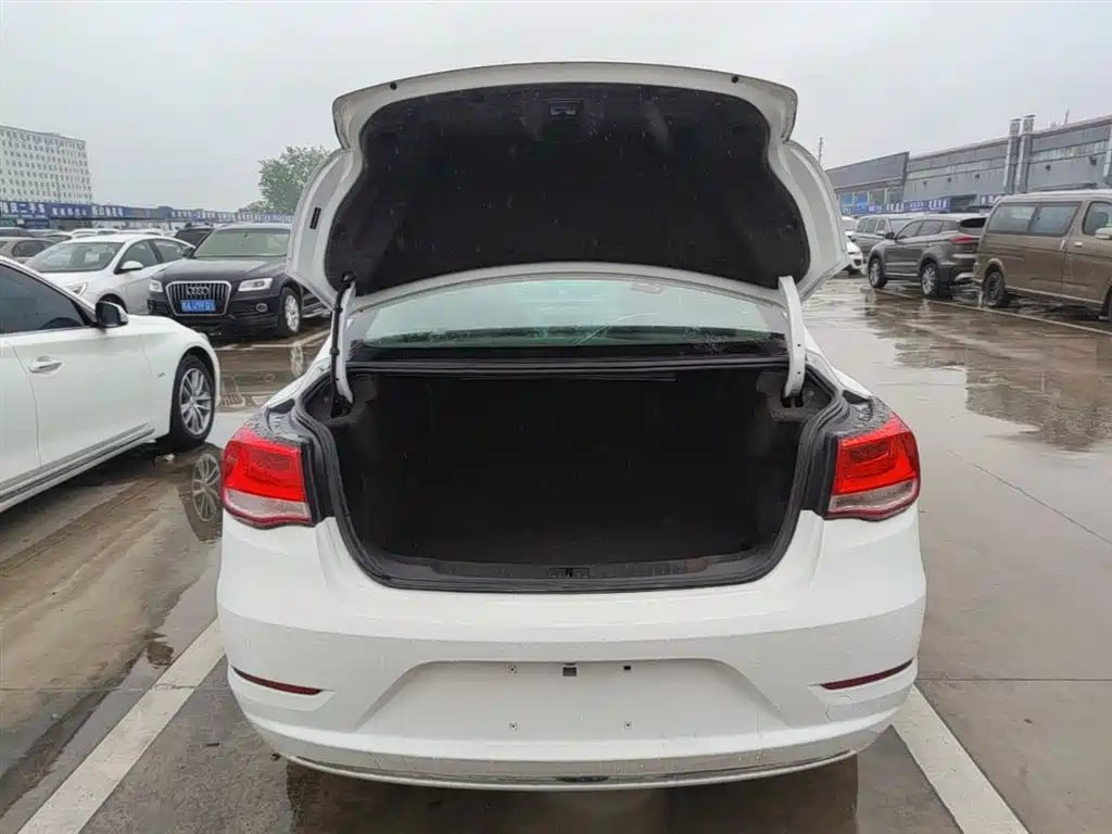 Chevrolet Malibu 2017 1.5T Automatic Luxury Edition фото 19