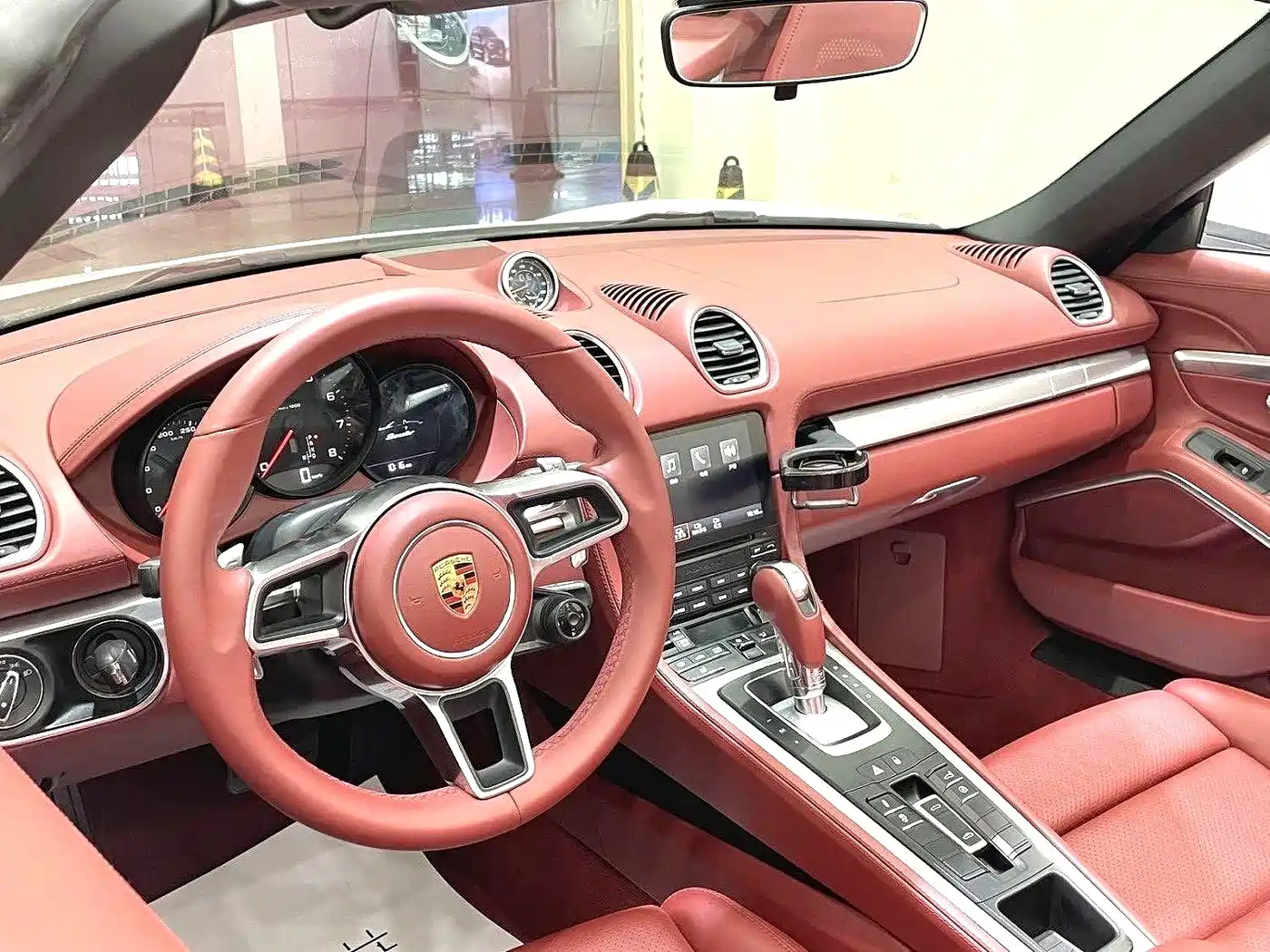 Porsche 718 2018 Boxster 2.0T фото 5