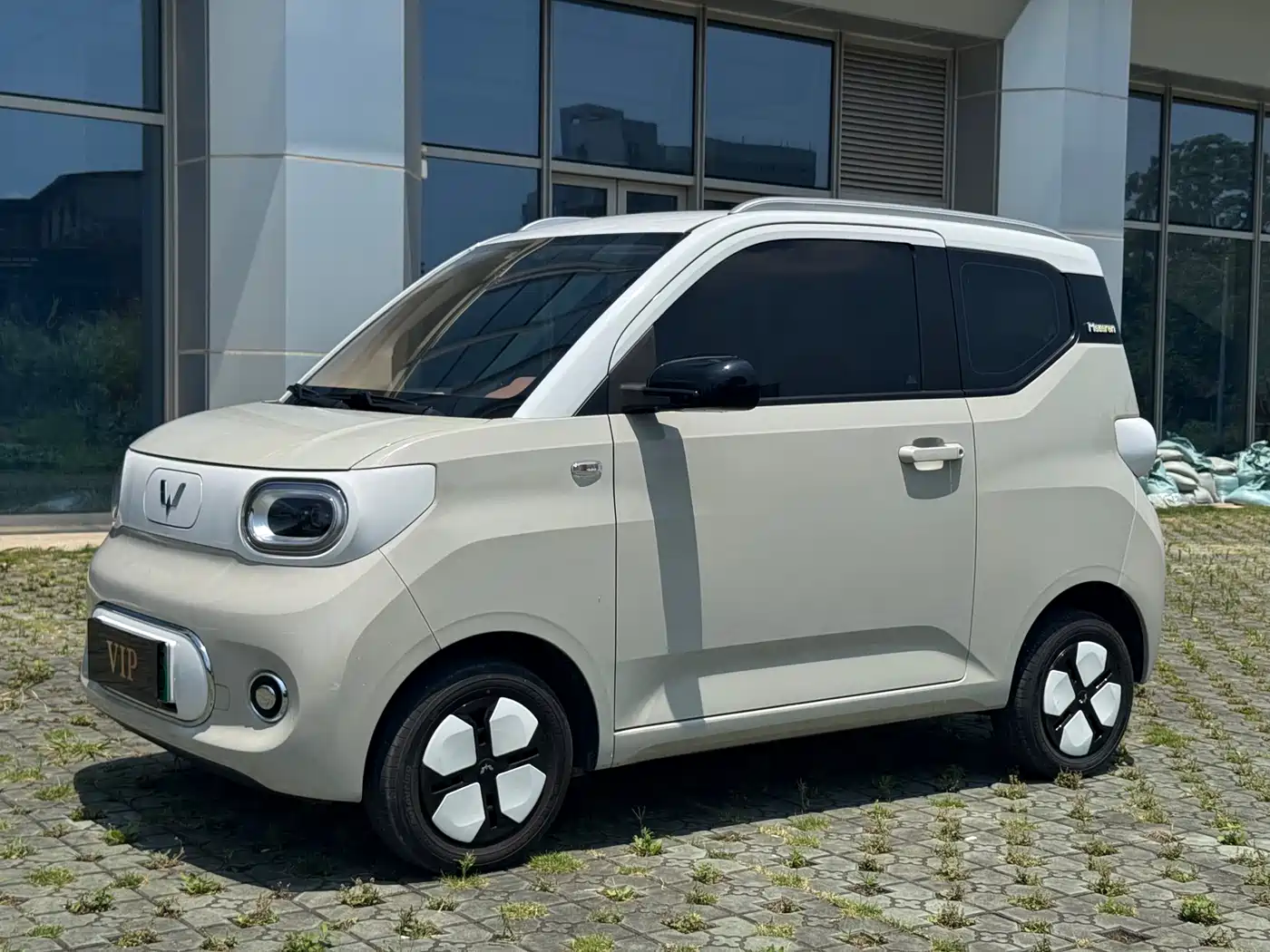 Фото 1 - Wuling Motors Hongguang MINIEV