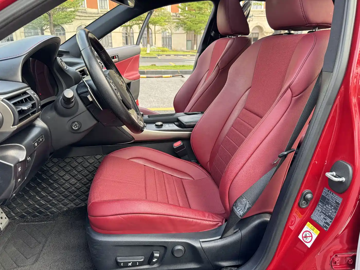 Lexus IS 2018 2017 300 F SPORT
