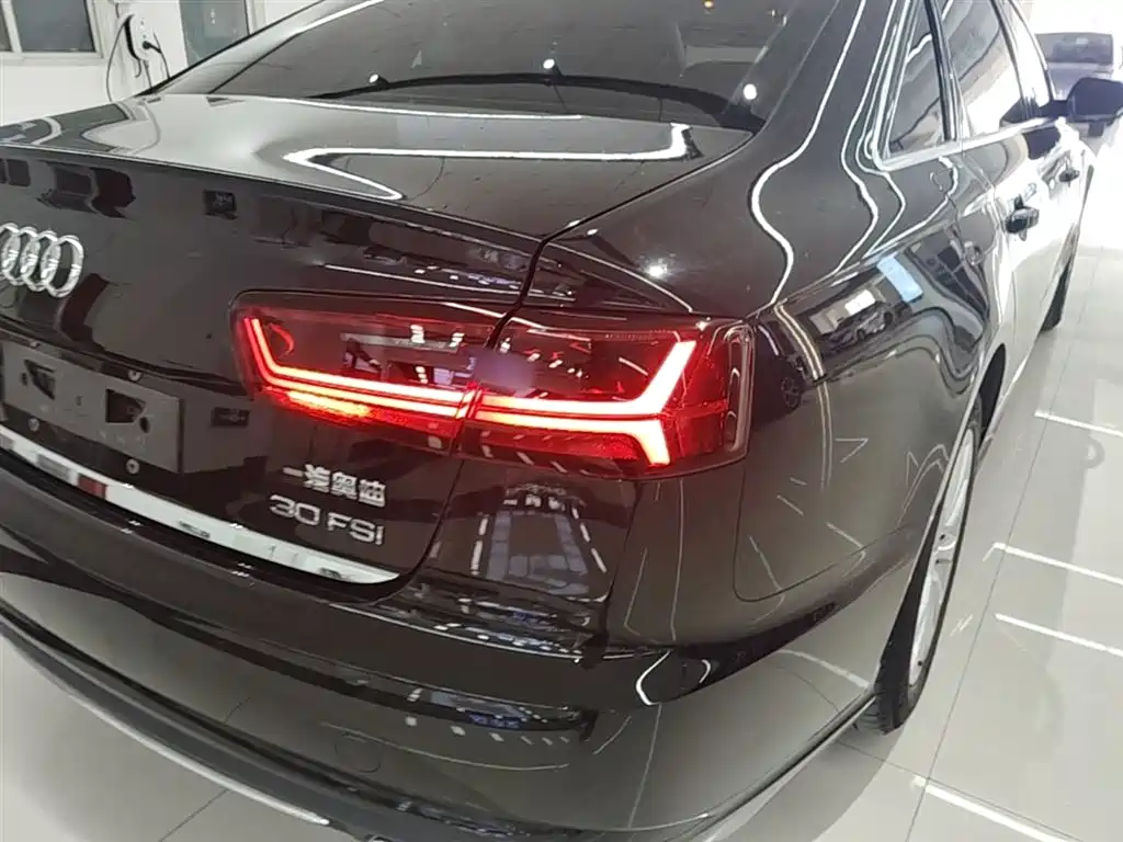 Audi A6L 2016 30 FSI Technology фото 8