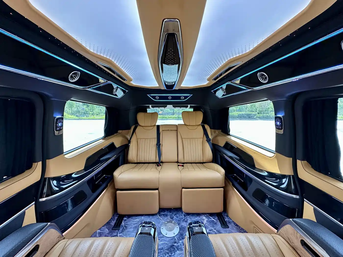 Mercedes-Benz V-Class 2022 V 260 L Long Wheelbase Luxury Edition фото 21