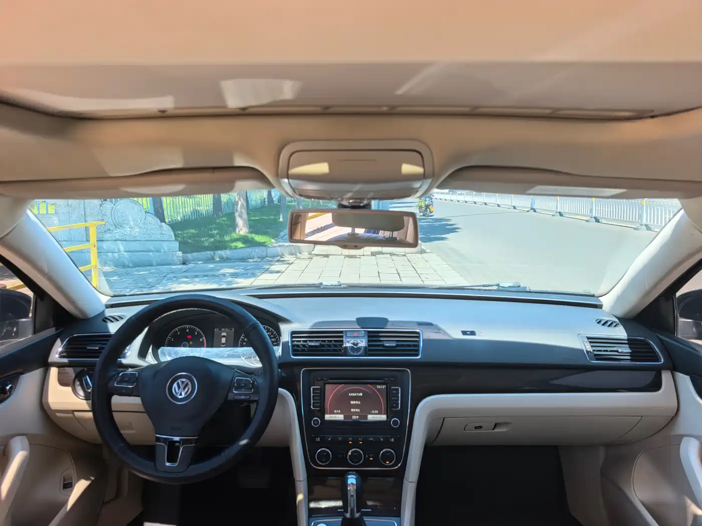 Volkswagen Passat 2015 1.8TSI DSG Prestige Edition фото 5