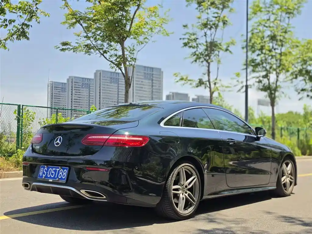 Mercedes-Benz E-Class (Import) 2017 E 200 Coupe фото 9