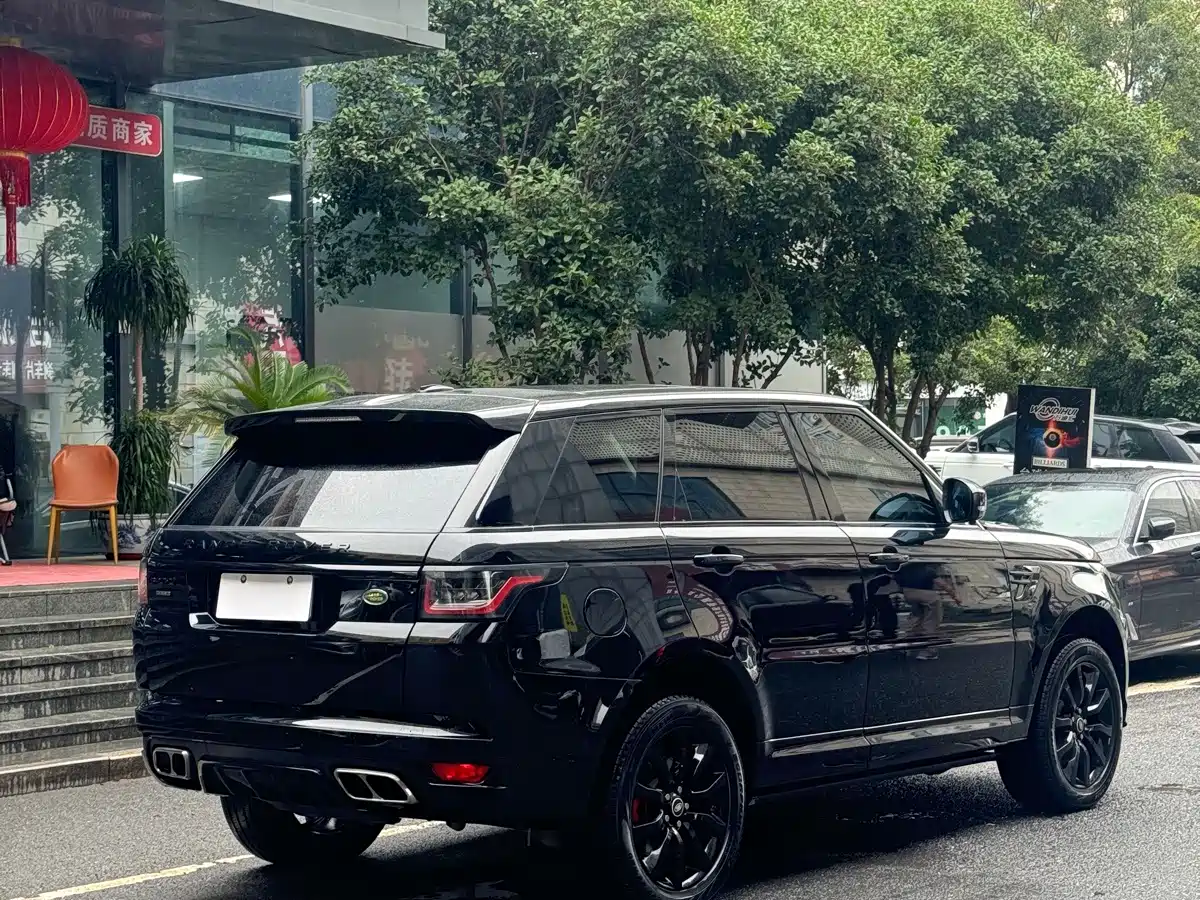 صورة 8 - Land Rover Range Rover Sport
