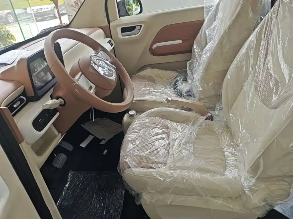 Wuling Motors Hongguang MINIEV 2026 2024 3rd Generation 215km Youth Edition