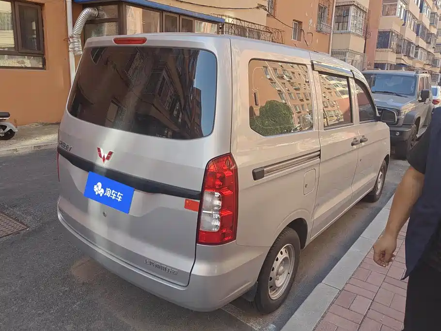 Wuling Motors Wuling Hongguang V 2024 2022 1.5L Power Take Edition Electric Power Steering LAR