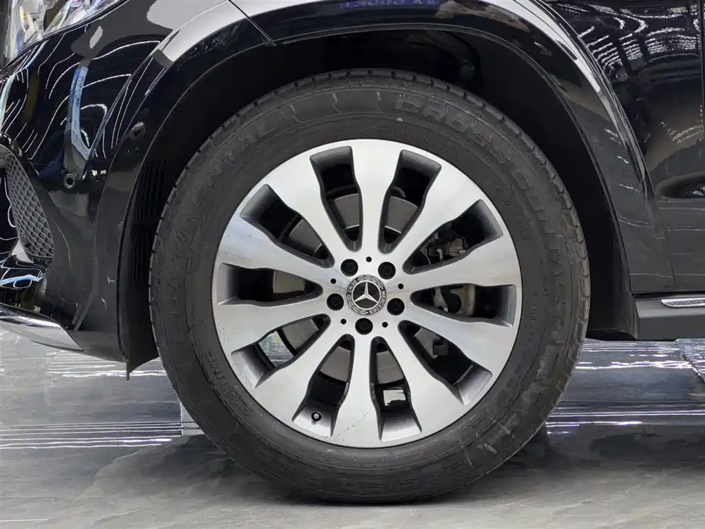 Mercedes-Benz GLS 2017 GLS 400 4MATIC Dynamic фото 4