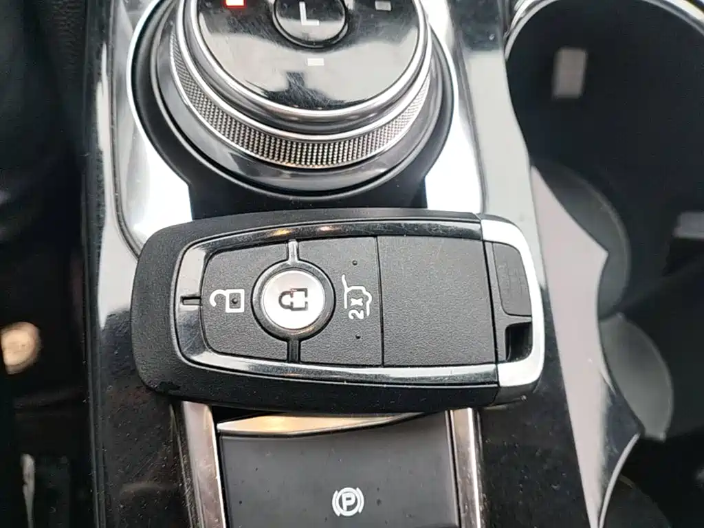 Ford Escape 2023 2020 EcoBoost 245 2WD Smart Premium Edition