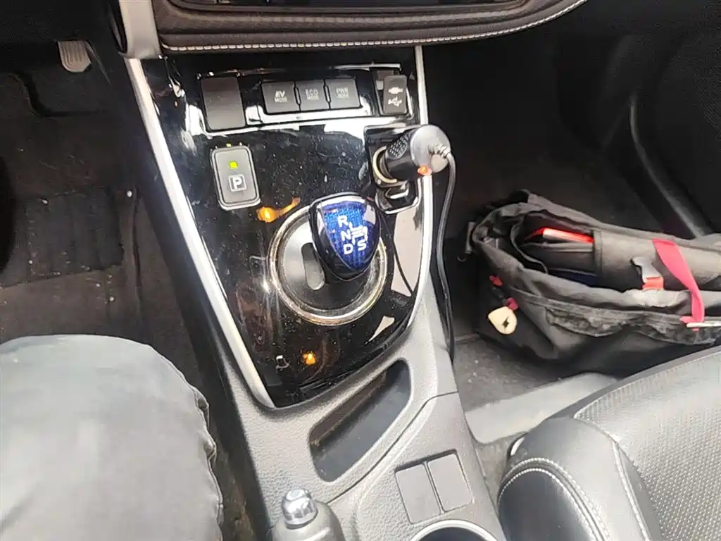 Toyota Levin 2017 Facelift Hybrid 1.8H GS-L E-CVT Leading Edition China V фото 14
