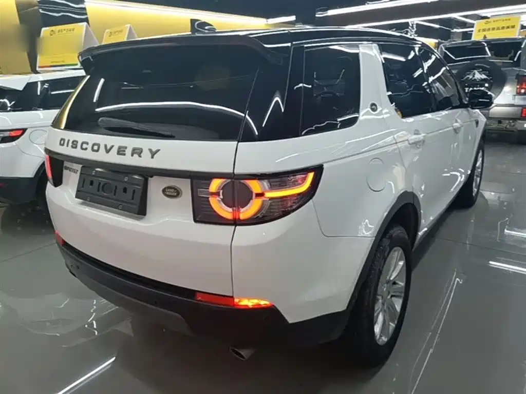 Land Rover Discovery Sport 2019 240PS SE Edition China VI фото 7