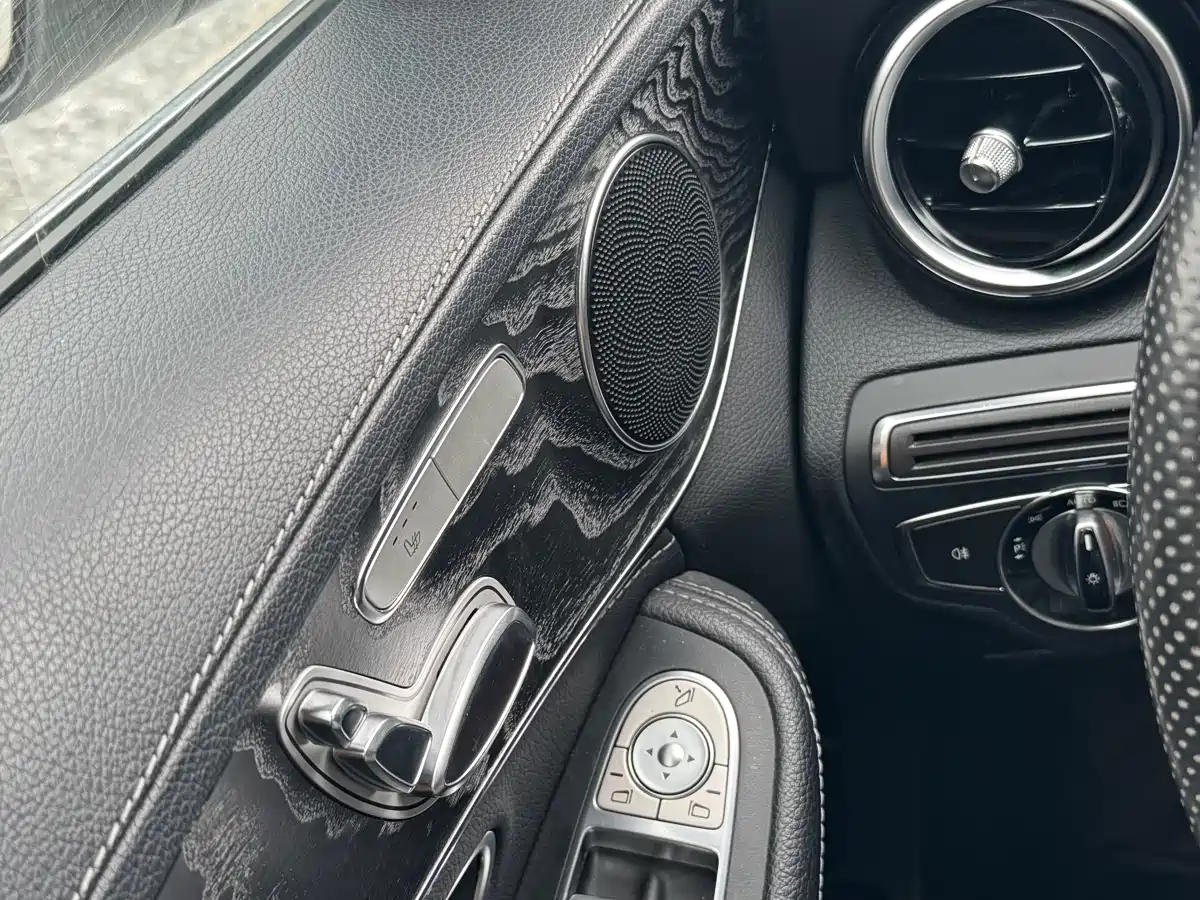 Mercedes-Benz C-Class 2015 C 200 L Sport фото 19