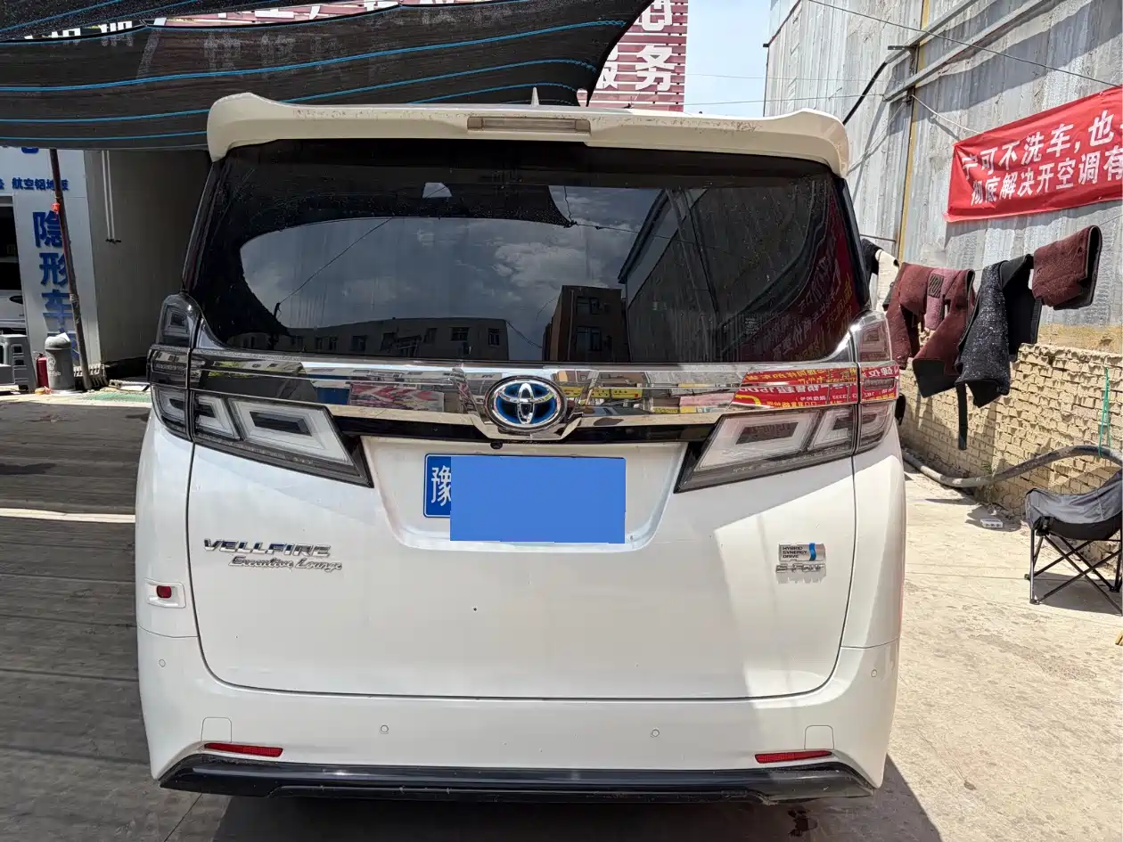 Toyota Vellfire 2020 Twin Engine 2.5L HV Premium Edition фото 5