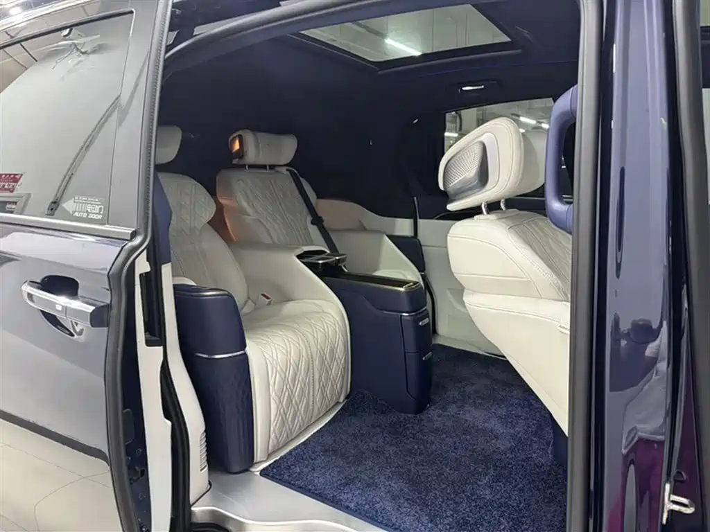 Buick GL8 2020 Avenir Four-Seat Prestige Edition фото 6