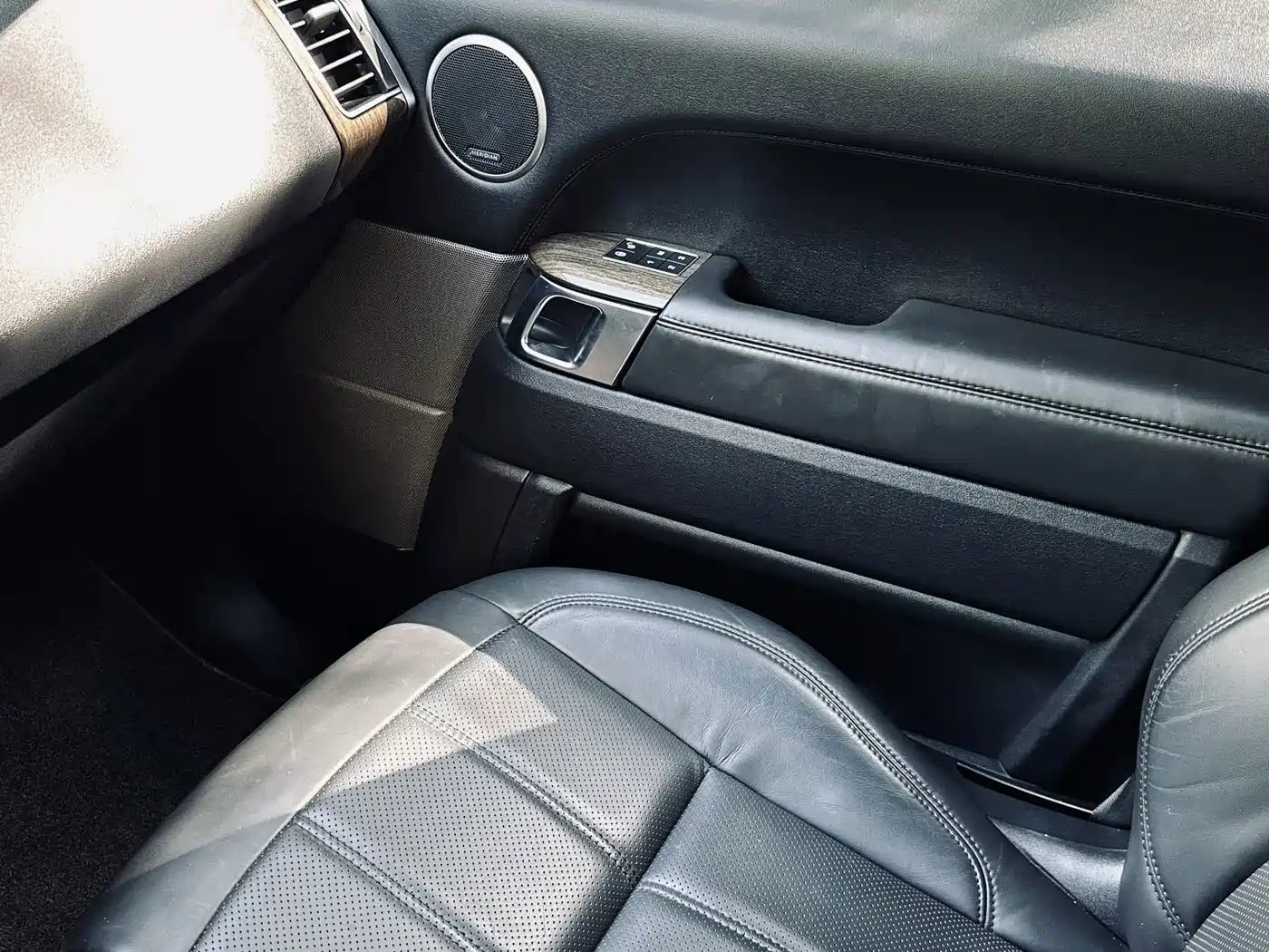 Land Rover Range Rover Sport PHEV 2019 2018 Model P400e