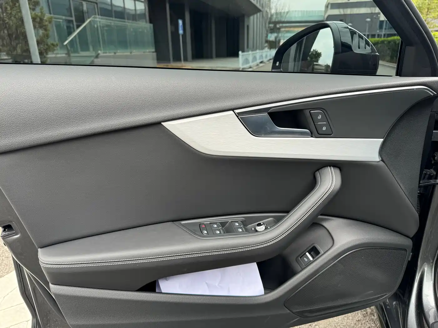 Audi A4L 2023 40 TFSI Luxury Sport фото 4