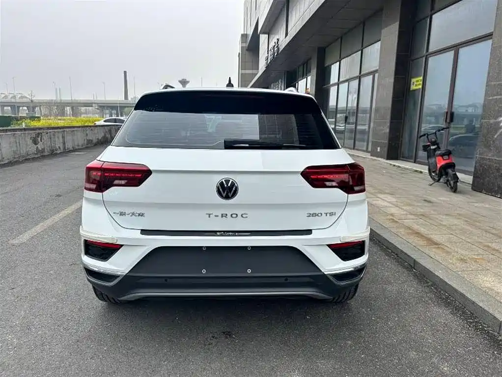 Volkswagen T-ROC 2022 280TSI DSG 2WD Comfort PLUS фото 3