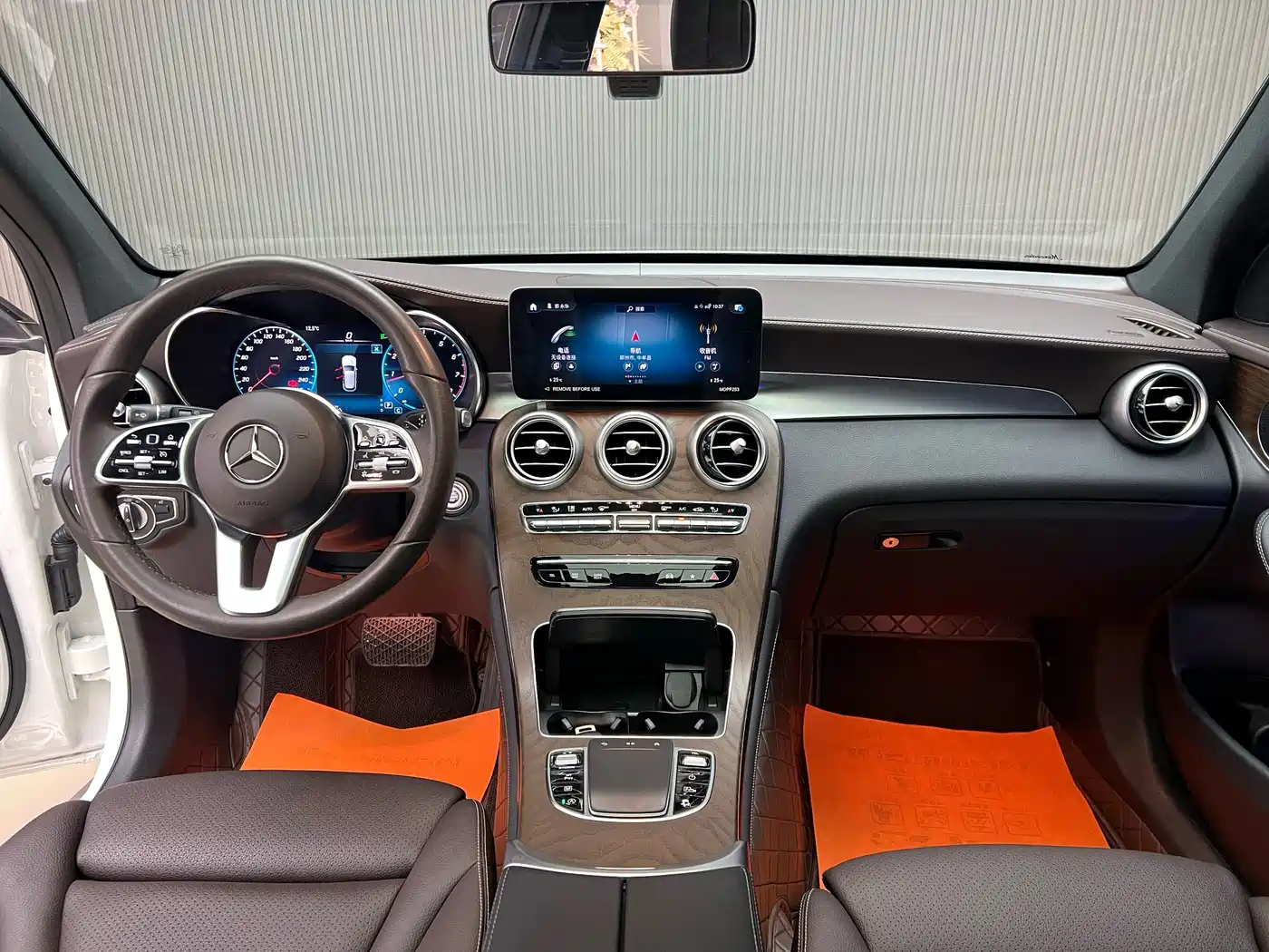 Mercedes-Benz GLC 2022 Model GLC 300 L 4MATIC Dynamic Edition фото 6