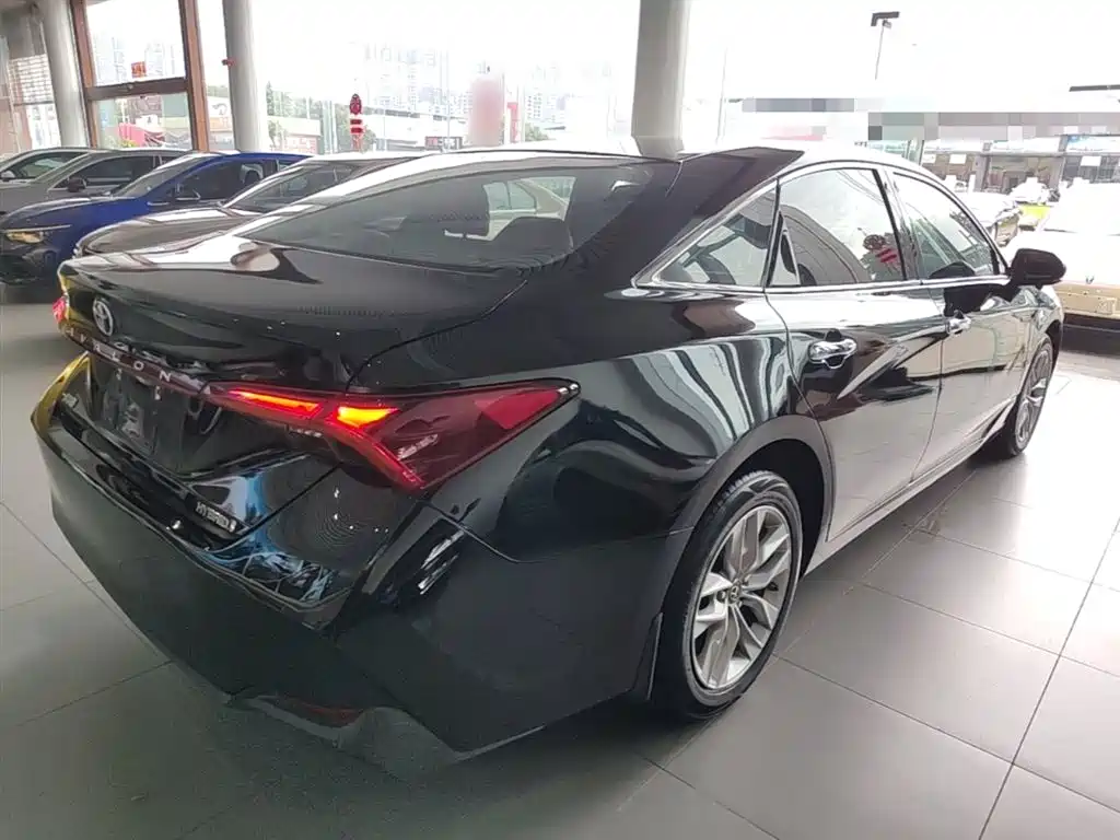 Toyota Avalon 2019 Hybrid 2.5L Luxury Edition China VI фото 7