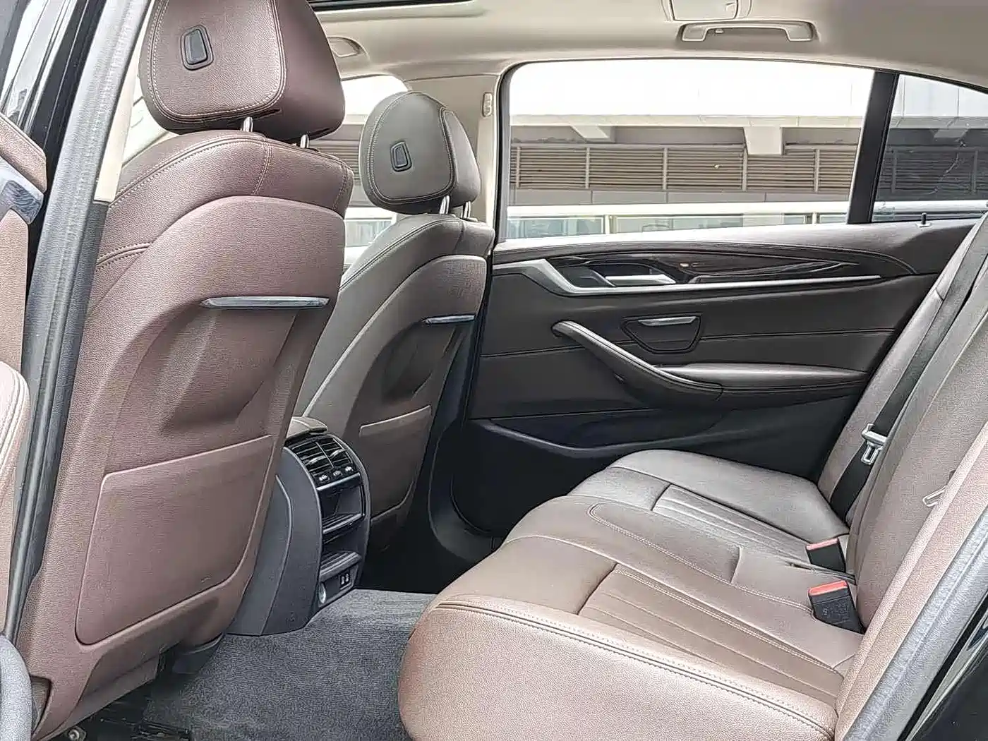 BMW 5 Series 2020 525Li Luxury Package фото 4