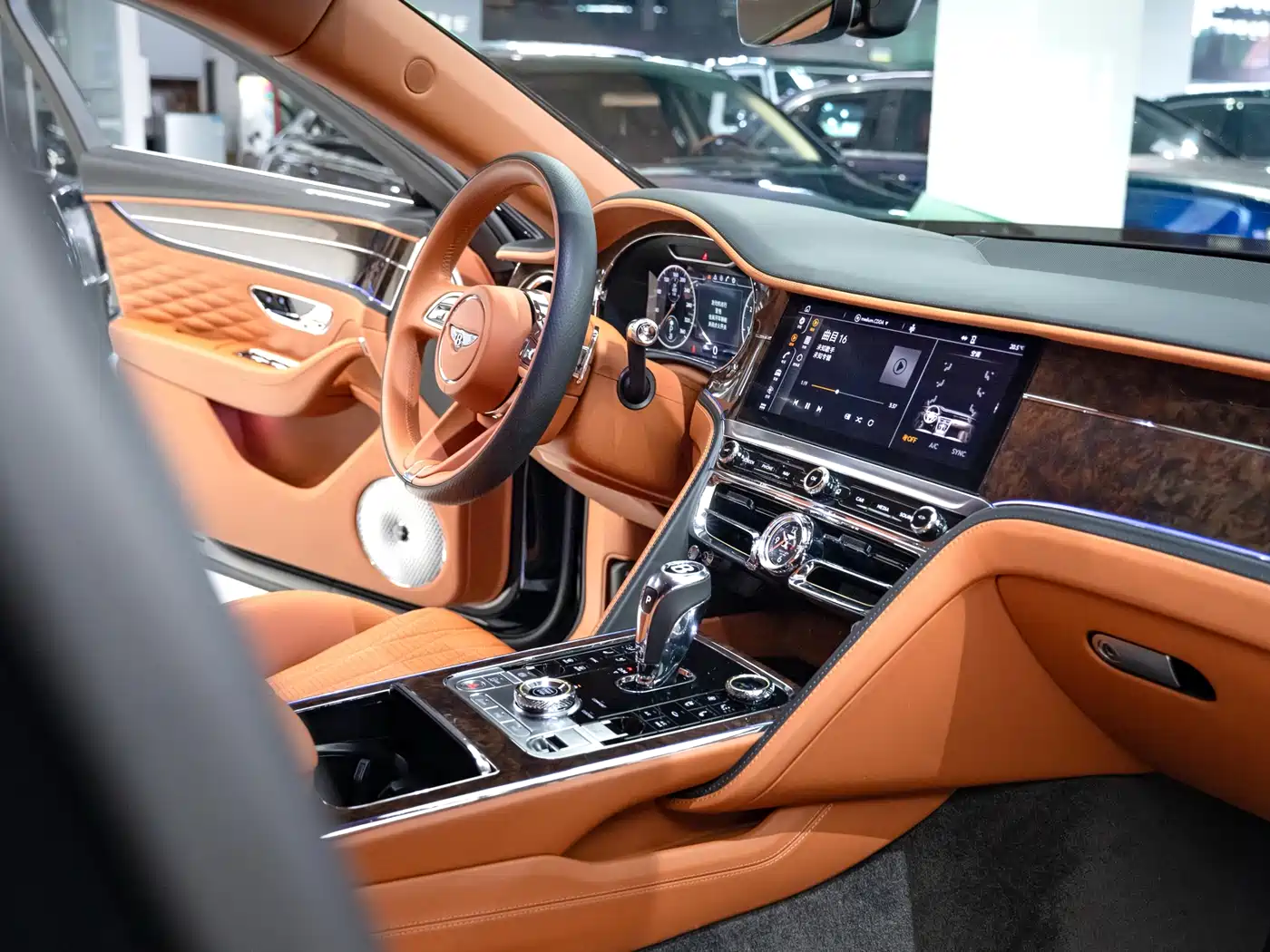 Bentley Flying Spur 2021 4.0T V8 Standard Version фото 9