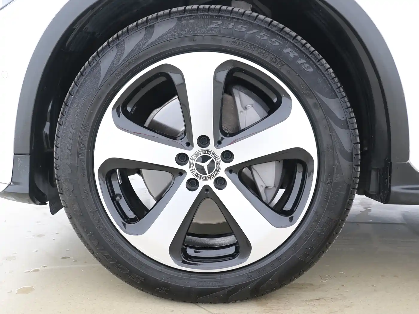 Mercedes-Benz GLC 2019 GLC 260 L 4MATIC Luxury фото 16