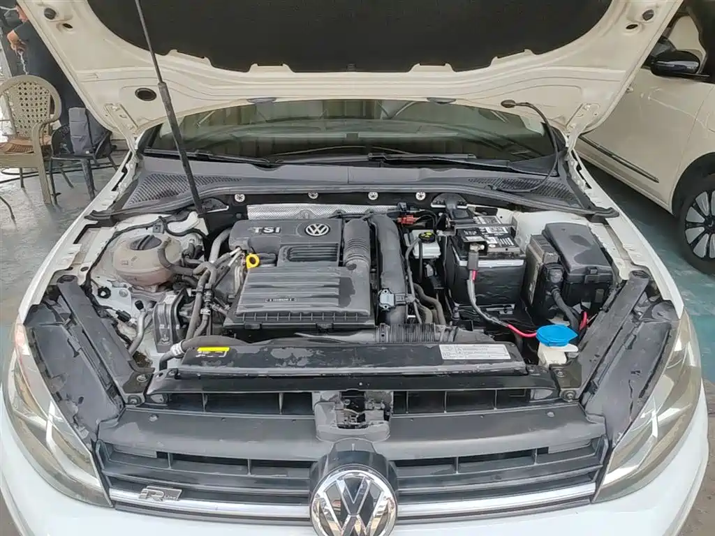 Volkswagen Golf 2018 230TSI Automatic Luxury фото 20