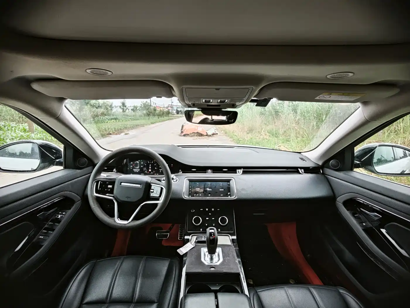Land Rover Range Rover Evoque 2022 Range Rover Evoque L 200PS R-Dynamic Standard Elite Edition фото 5