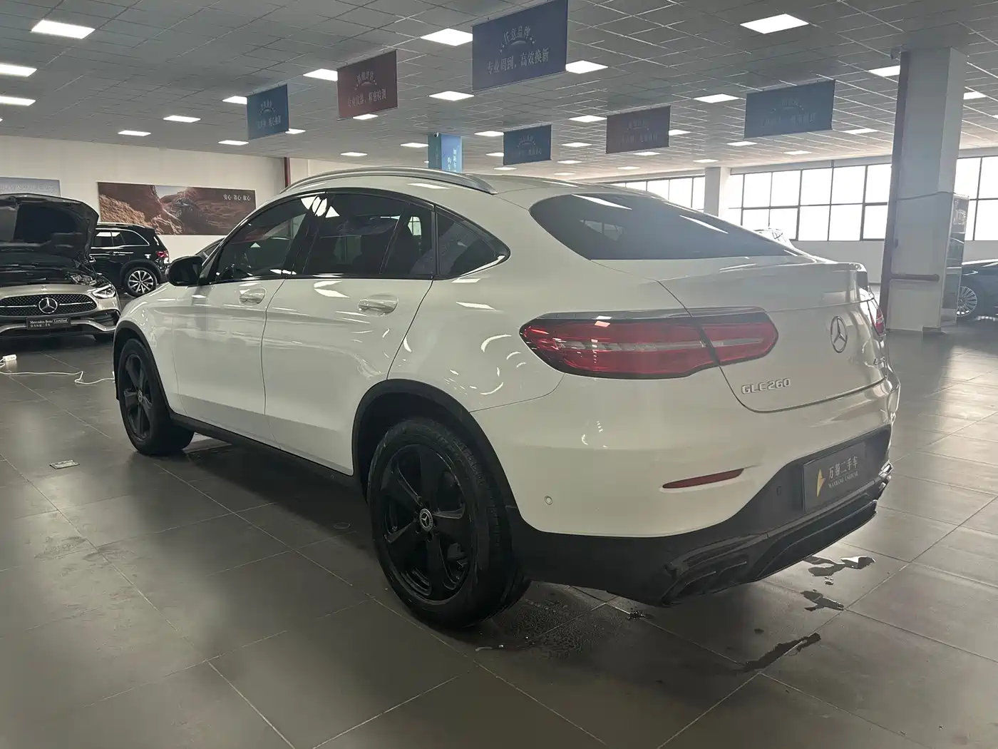 Mercedes-Benz GLC Coupe 2019 GLC 200 4MATIC Coupe SUV фото 7