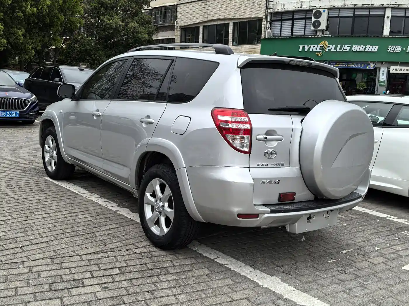 Toyota RAV4 Rongfang 2009 2.4L Automatic Luxury Edition фото 3