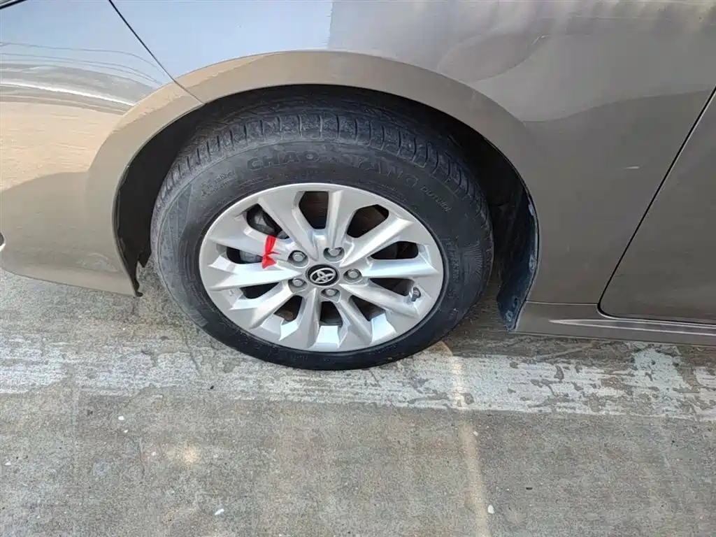 Toyota Corolla 2021 1.2T S-CVT Luxury Edition фото 23