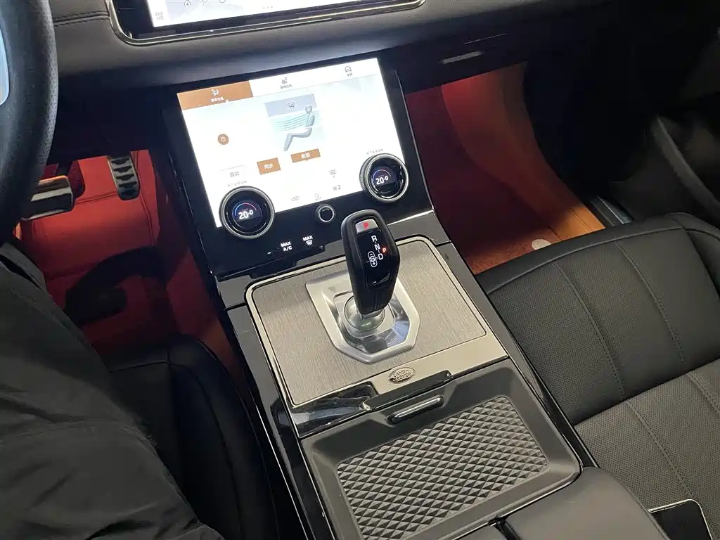 Land Rover Range Rover Evoque 2023 Range Rover Evoque L 249PS Luxury Edition фото 14