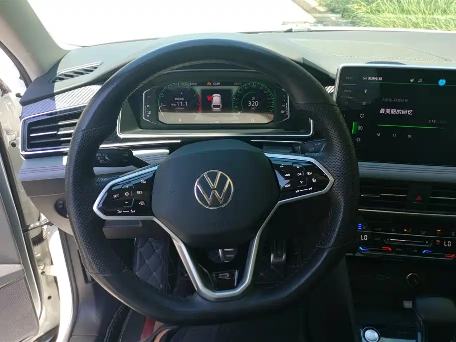 Volkswagen Tiguan L 2023 330TSI Auto 2WD R-Line Flagship Edition фото 15