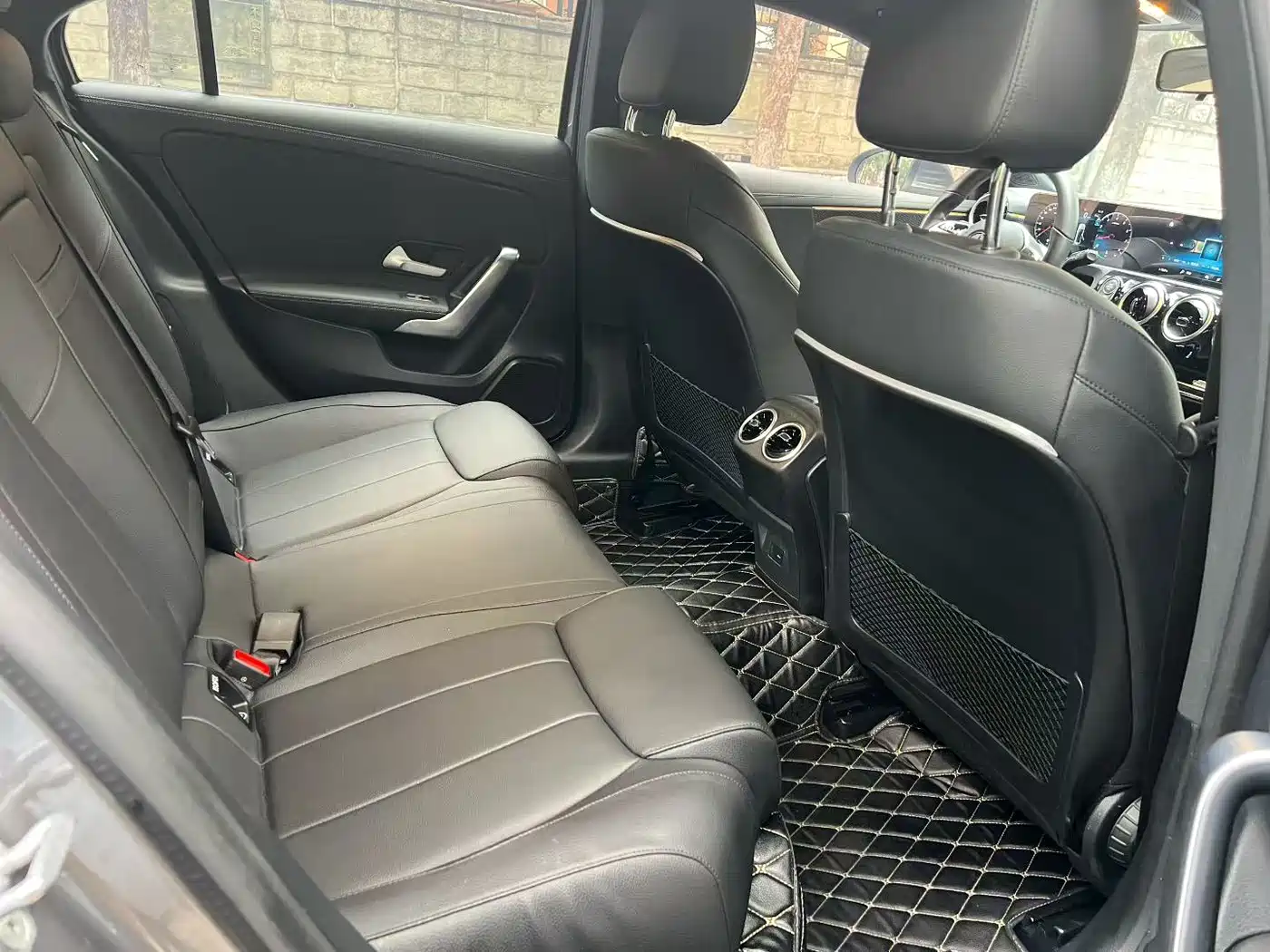 Mercedes-Benz A-Class 2022 Facelift A 200 L Sport Sedan Dynamic фото 6