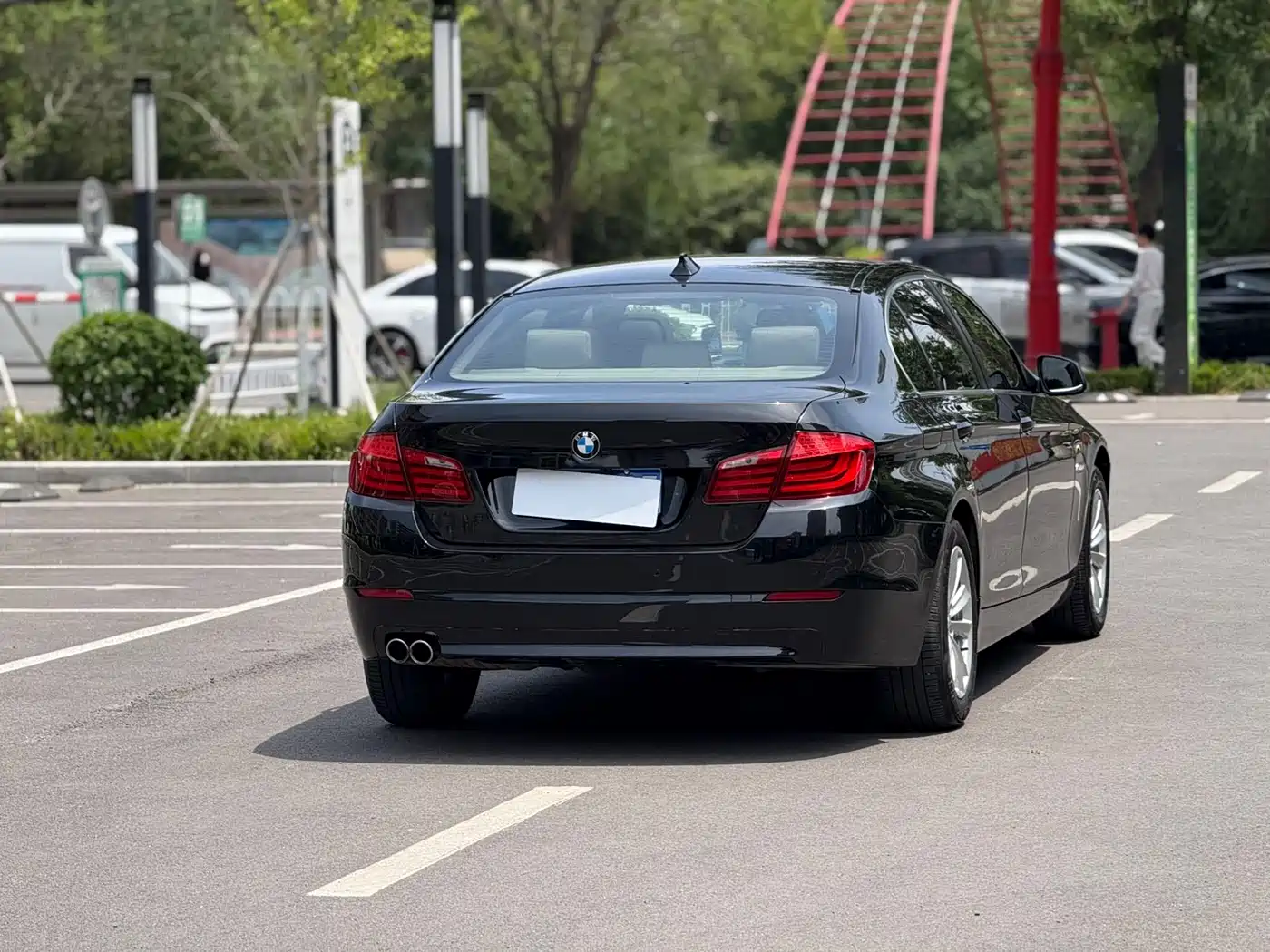 BMW 5 Series 2012 520Li Elegance фото 18