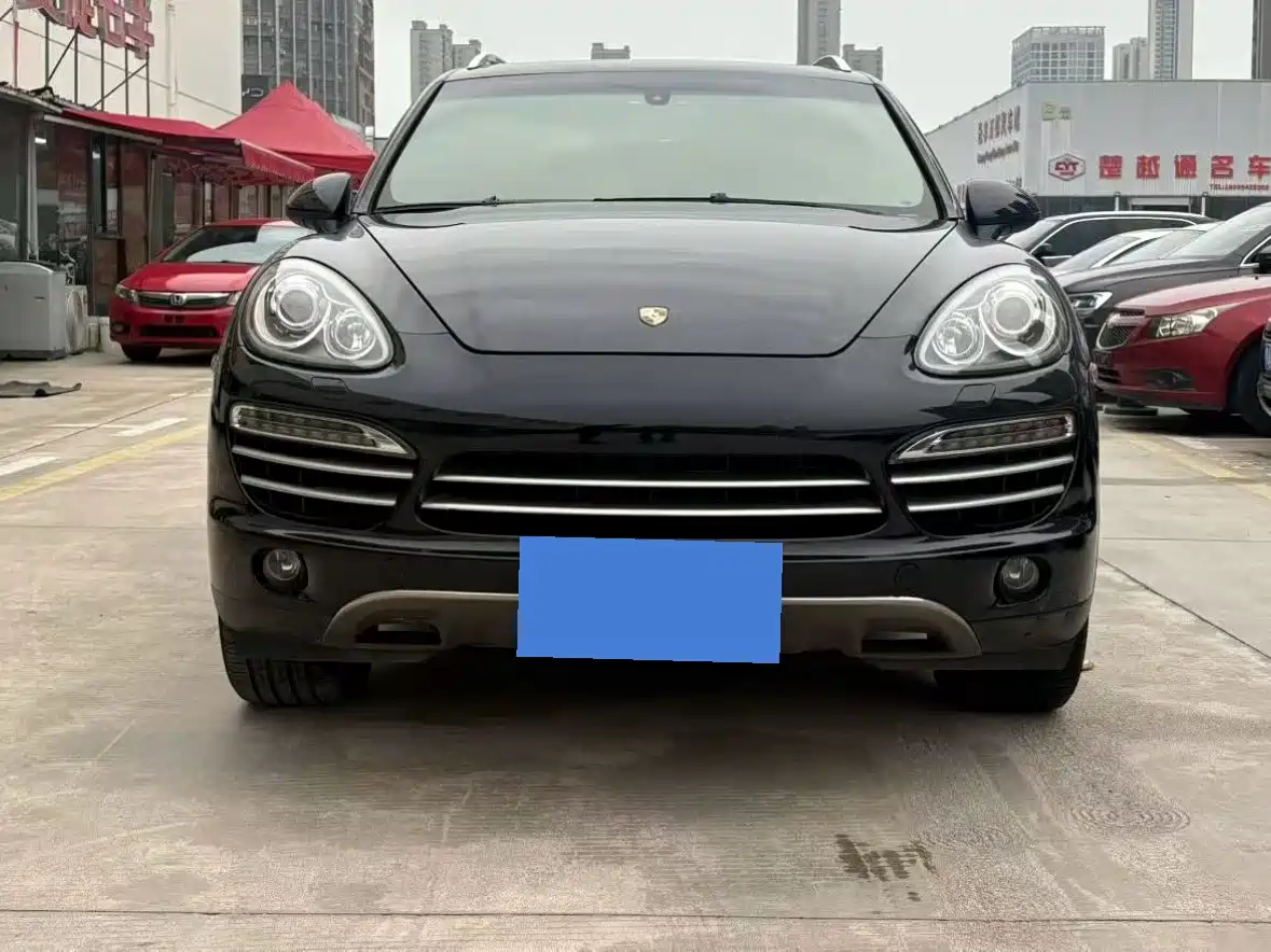 Porsche Cayenne 2014 Cayenne Platinum Edition 3.0T фото 2