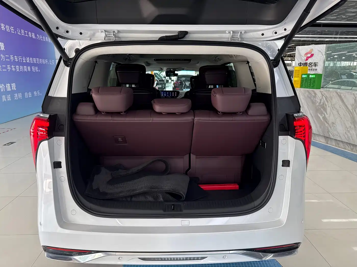 Buick Century 2025 2.0T 7-Seater World Edition фото 20