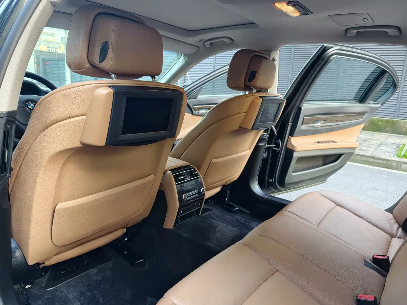 BMW 7 Series 2011 2009 740Li Luxury