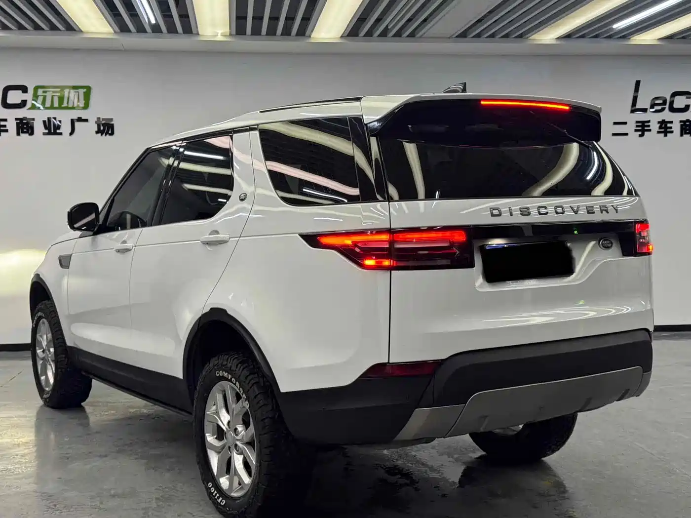 Фото 4 - Land Rover Discovery