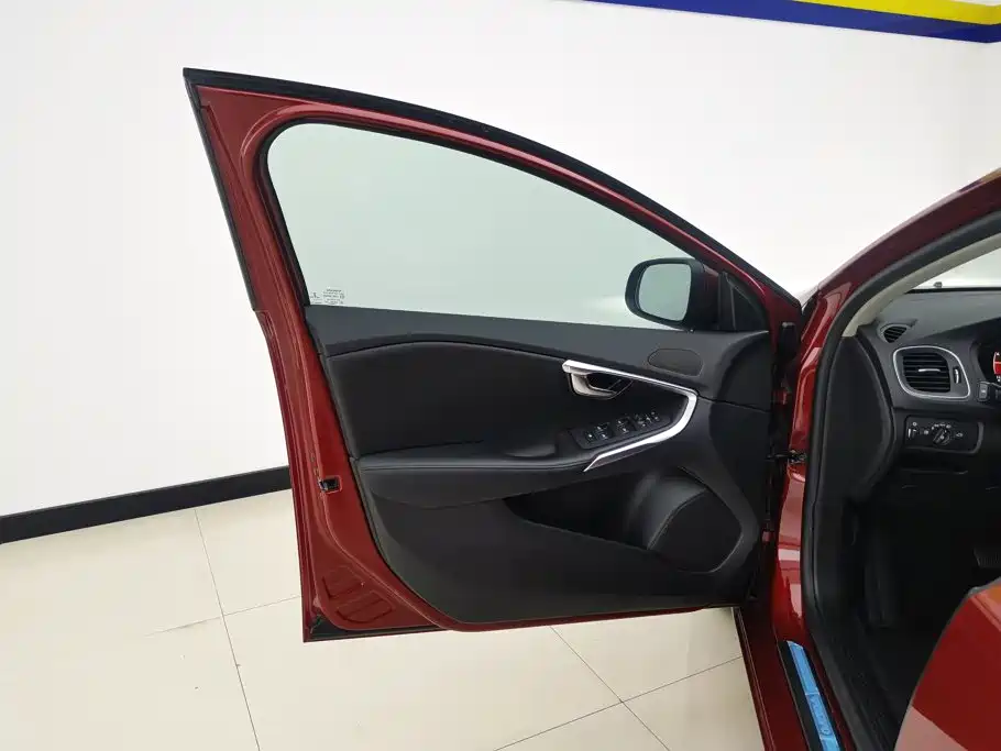 Volvo V40 2017 2017 T3 Inscription