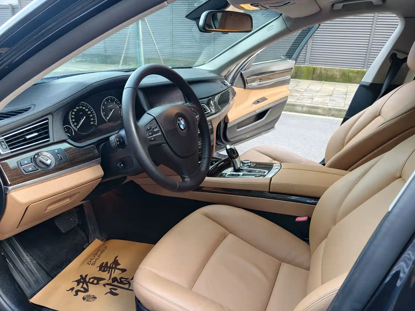 BMW 7 Series 2011 2009 740Li Luxury