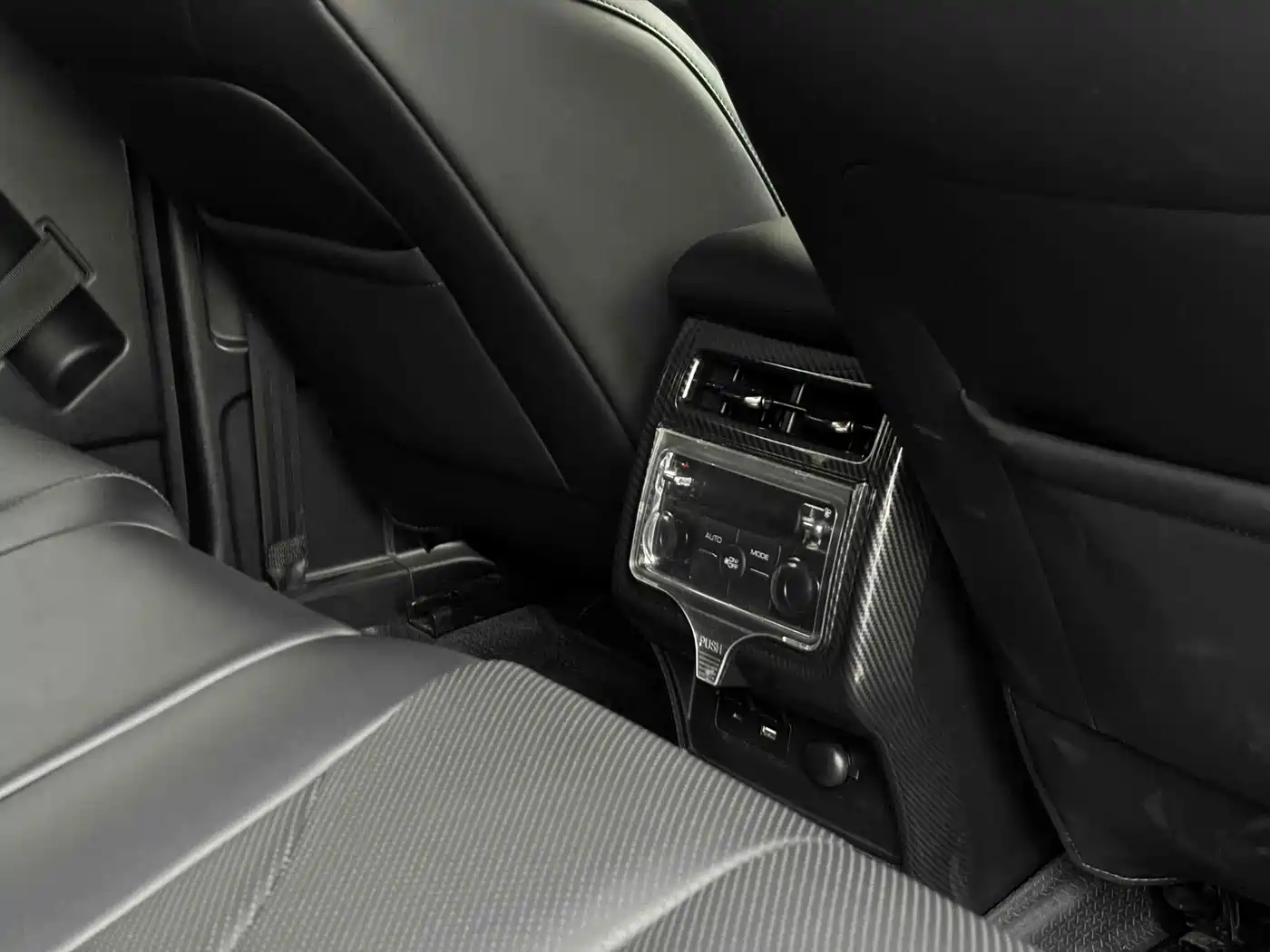 Haval H9 2024 2024 2.0T Gasoline AWD Pioneer Edition