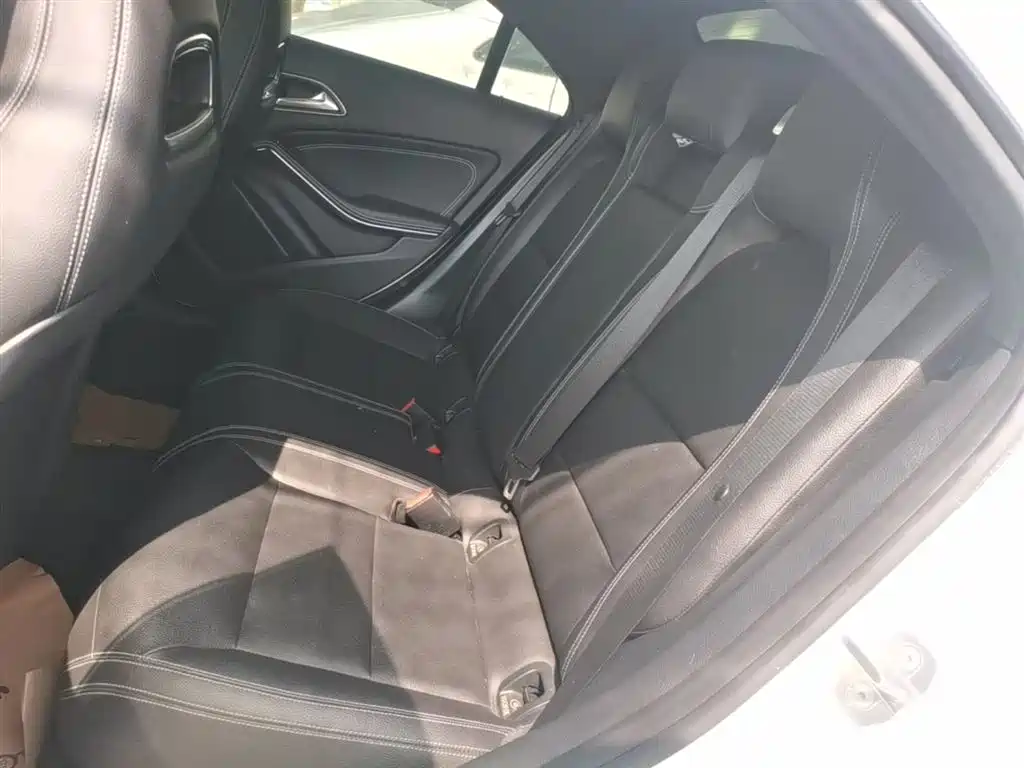 Mercedes-Benz CLA (Import) 2017 Facelift CLA 200 Dynamic фото 17