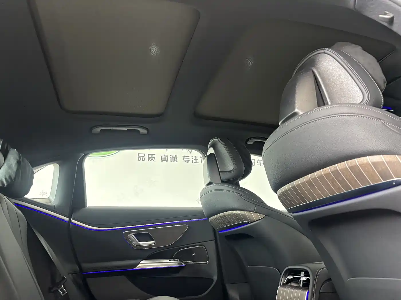Mercedes-Benz E-Class New Energy 2024 E 350 e L Plug-in Hybrid Sedan фото 30